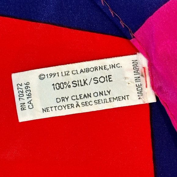 🌟HP🌟VTG 1991 Liz Claiborne Geometric Print Bright Color Silk Scarf Made in Japan - Picture 8 of 9